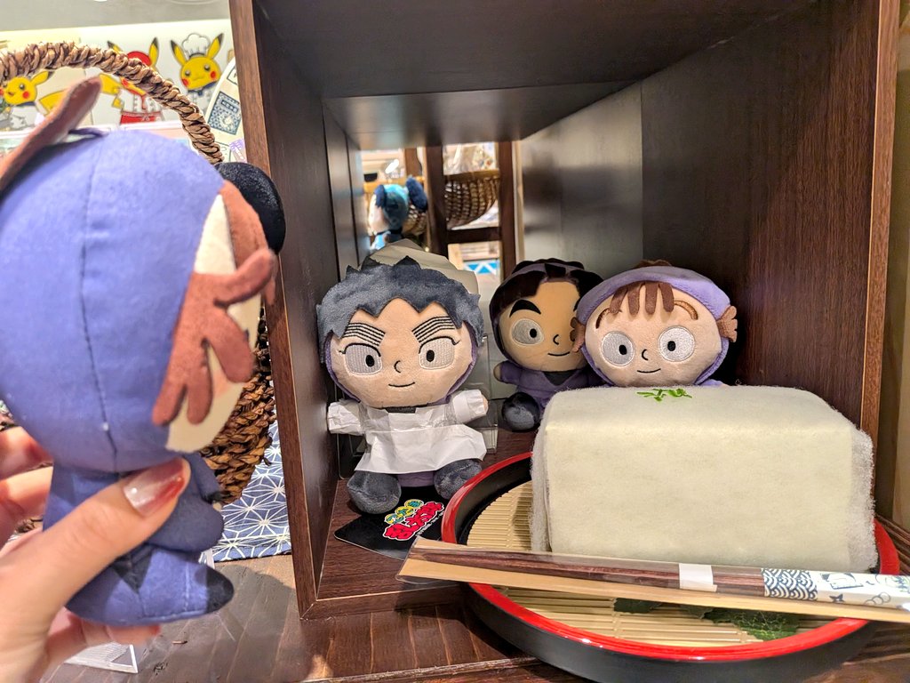 購買部の豆腐地獄スペースにいるキャラ日によって違う？みたいで可愛い🥰
私が行ったときは左右が巻き込まれてました🤭💕💕