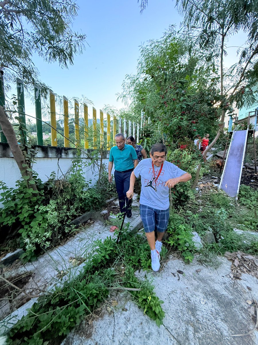 _FerminAlvarado's tweet photo. 💙 El Coloso merece volver a brillar. 🌳👧🛝
Este parque lo rescatamos cuando fui diputado, pero hoy está en abandono.
Los espacios públicos necesitan mantenimiento: recuperarlos es recuperar comunidad y seguridad.
¿Qué opinas? 👇💬
#ElColoso #AcapulcoMereceMás #FerminAlvarado https://t.co/c4JnfFzmNS