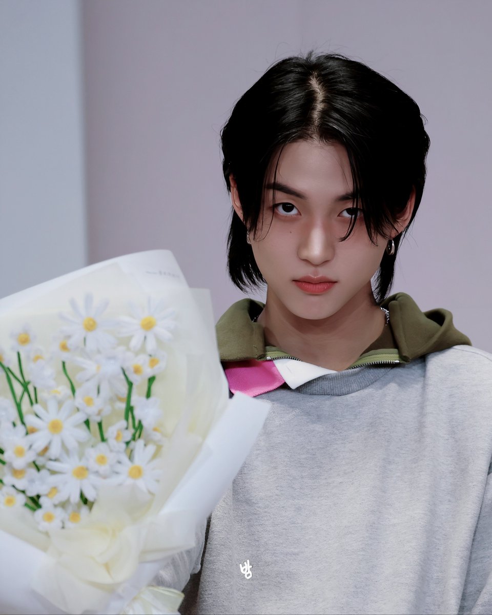 밤🐿 tweet media