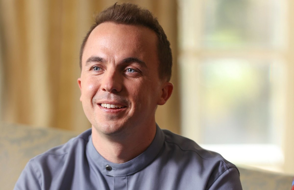 gibu02's tweet photo. Did anyone watching the #MalcomInTheMiddle reboot #LifesStillUnfair NOT constantly think how much @frankiemuniz looks like @SeanPayton? @Saints #WhoDat #SaintsNation @Broncos #BroncosNation https://t.co/mccLnPgr1C