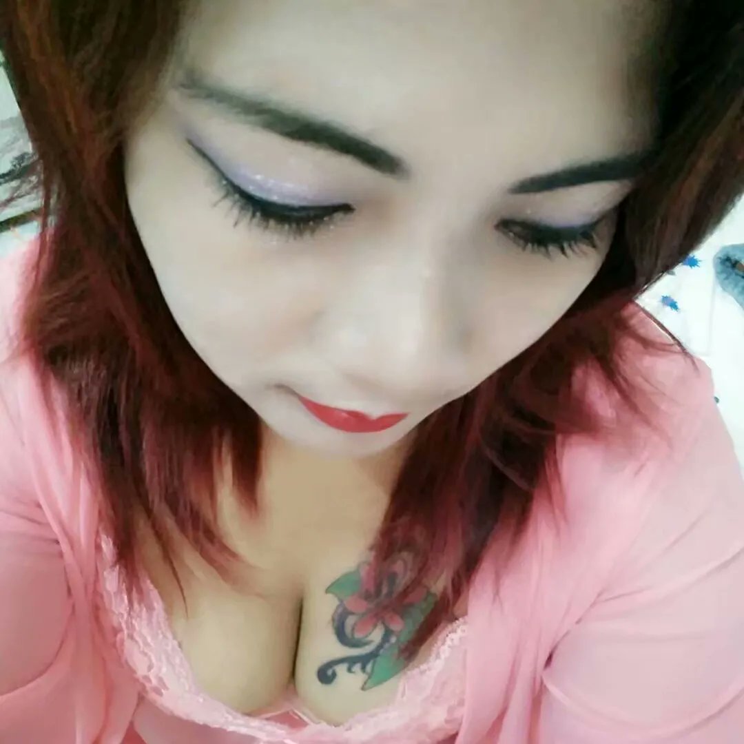 tuitui_808's tweet photo. 熟女，物美价廉，有一起的么 https://t.co/etRqLjKDEW