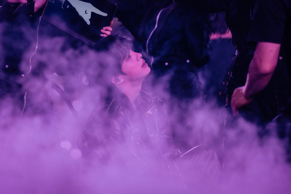 JiniEarth1204's tweet image. 260420 인스타 #석진 (1)

instagram.com/p/DXVn4jiAbm8/

#방탄소년단진 #석진 #BTSJIN #JIN #SEOKJIN