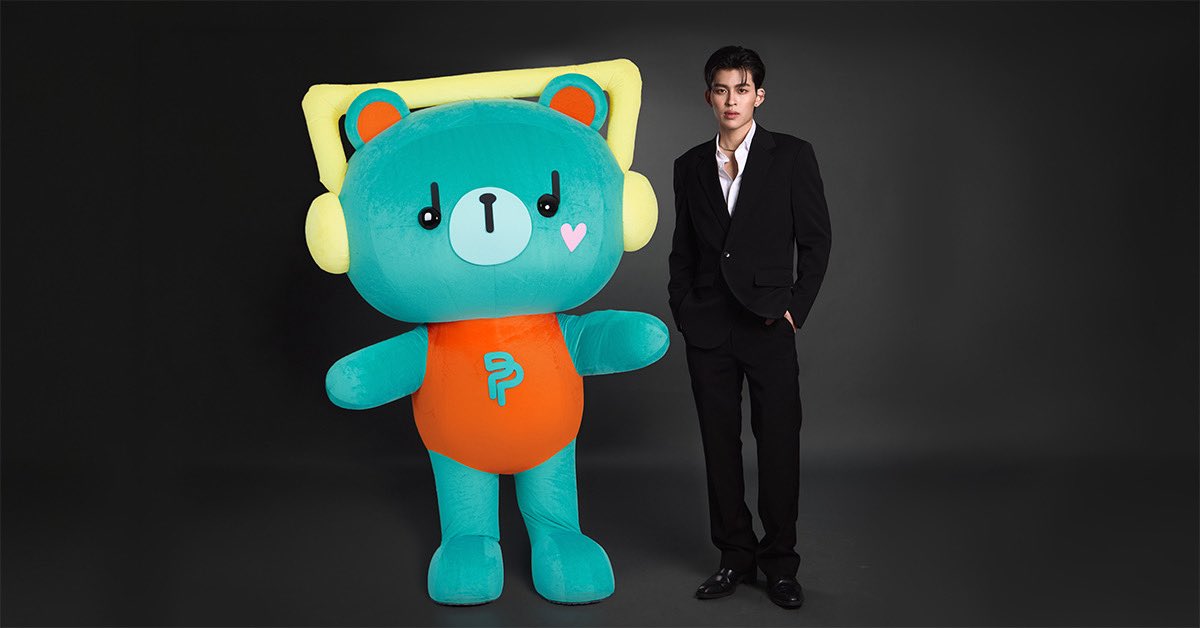 SuperStarNews tweet media