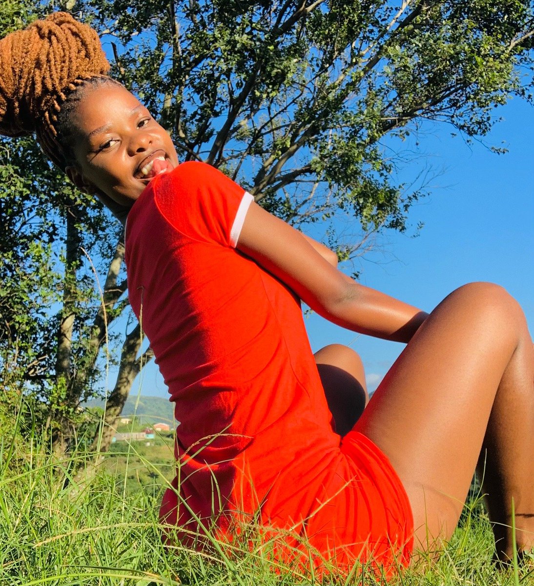 Houseof2kz's tweet image. Red or velvet #highlight