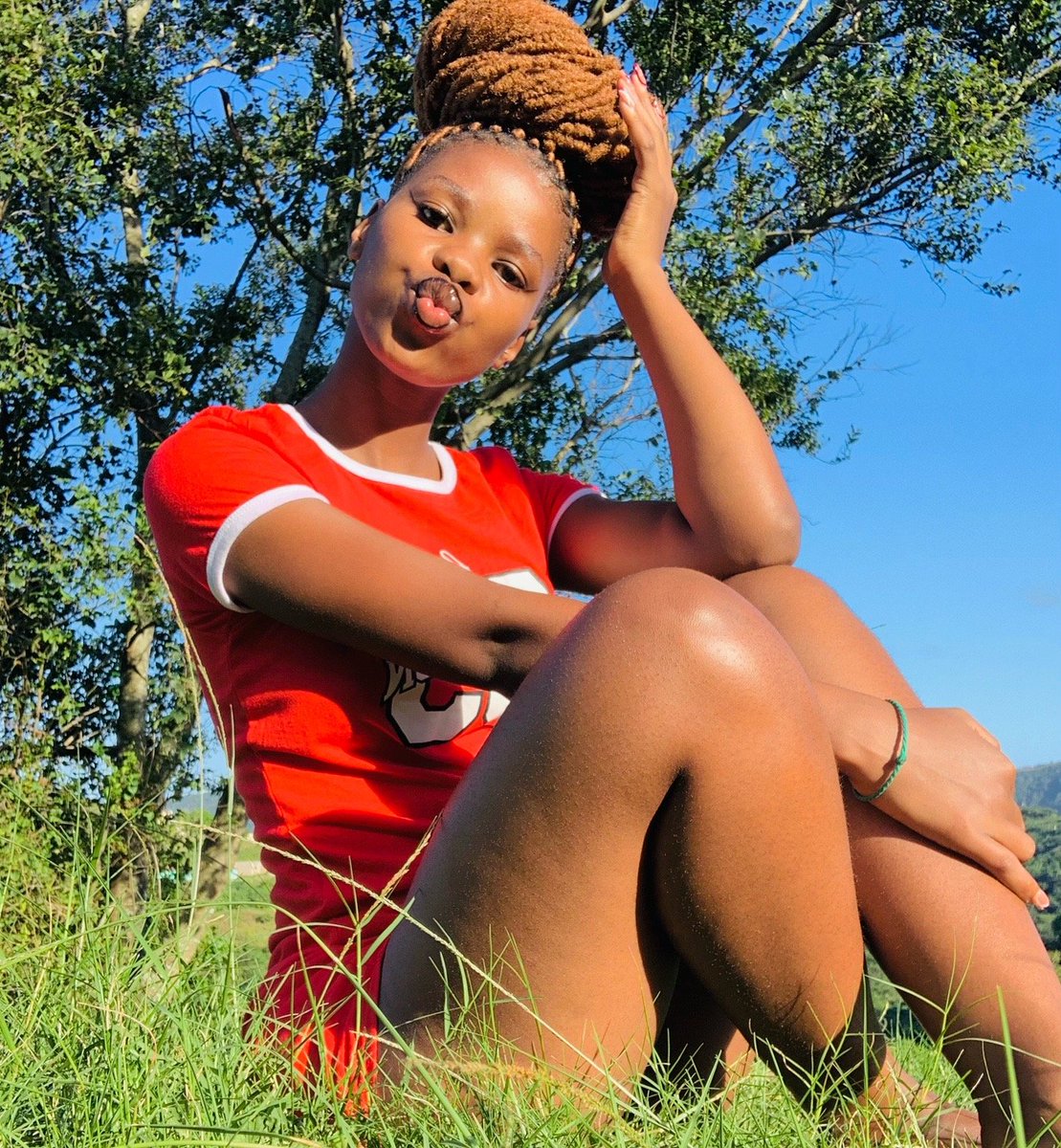 Houseof2kz's tweet image. Red or velvet #highlight