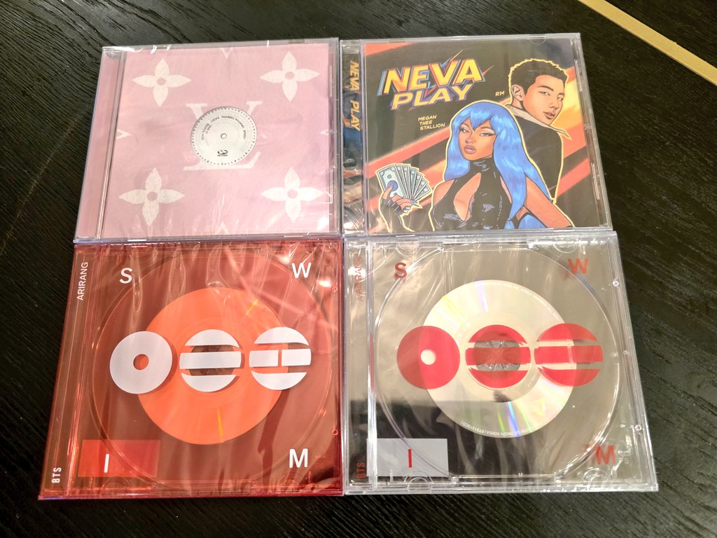 permylastemail7's tweet image. Global Swim It to Win It Rehoming

⏲️Ends at 9 pm PST Sunday, April 26th 
✍️Fill in Form: forms.gle/F28yXd2Jo81AaF…
🎁Like Crazy CD, ARMY membership Kit, Jewel Case CD combo, ARIRANG, JITB WV and other options in form.
🧑‍🤝‍🧑7 winners.
🎯ARIRANG and AMA PUSH. You should be streaming