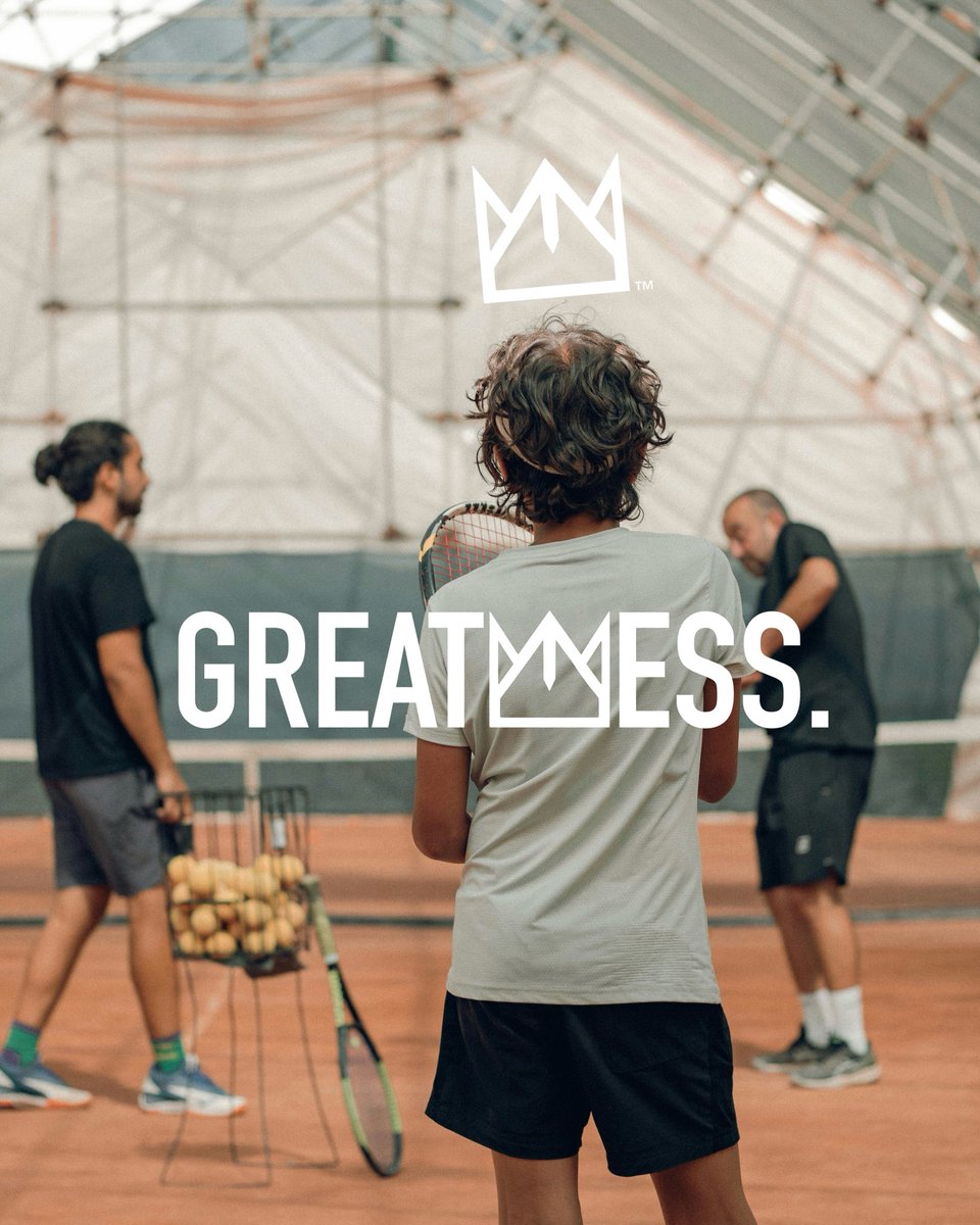 PassTheCrown's tweet photo. They won't believe in you, so show them. #PassTheCrown https://t.co/LZm3uJVzmS