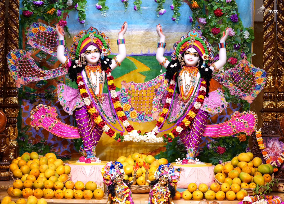 ISKCONPune's tweet image. 🌷 𝐀𝐤𝐬𝐡𝐚𝐲𝐚 𝐓𝐫𝐢𝐭𝐢𝐲𝐚 𝐒𝐩𝐞𝐜𝐢𝐚𝐥 𝐃𝐚𝐫𝐬𝐡𝐚𝐧 🌷
🌸𝐒𝐫𝐢 𝐒𝐫𝐢 𝐆𝐚𝐮𝐫 𝐍𝐢𝐭𝐚𝐢🌸
🗓𝟐𝟎/𝟎𝟒/𝟐𝟎𝟐𝟔🙏 @𝐈𝐒𝐊𝐂𝐎𝐍𝐍𝐕𝐂𝐂𝐏𝐮𝐧𝐞
.
.
#ISKCON #ISKCONNVCC #ISKCONNVCCPune #ISKCONPune
#AkshayaTritiya #AkshayaTritiya2026
.
whatsapp.com/channel/0029Va…