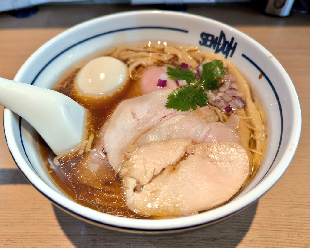 がんま tweet media