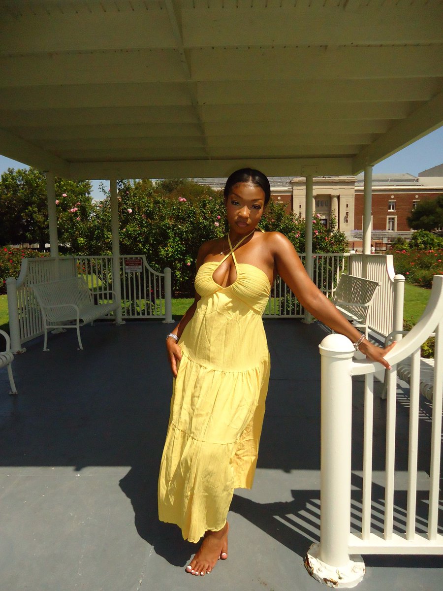 EB❄️ tweet media