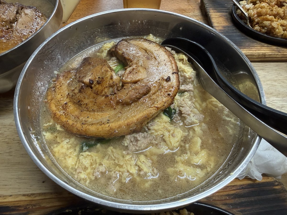 あきくん tweet media