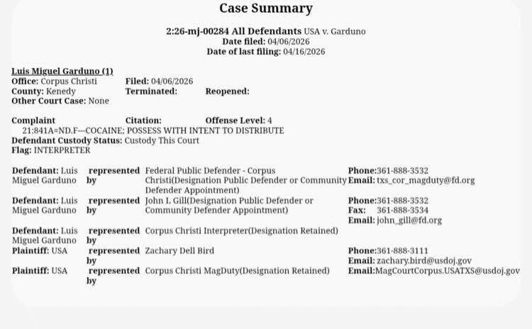 AztecaNoticias's tweet image. La Patrulla Fronteriza de #EU detuvo en un retén en #Texas a Luis Miguel Garduño Castañeda, exdirector de Servicios Públicos de Matamoros, #Tamaulipas. 

En su camioneta transportaba presuntamente alrededor de 11 kilogramos de cocaína ocultos.