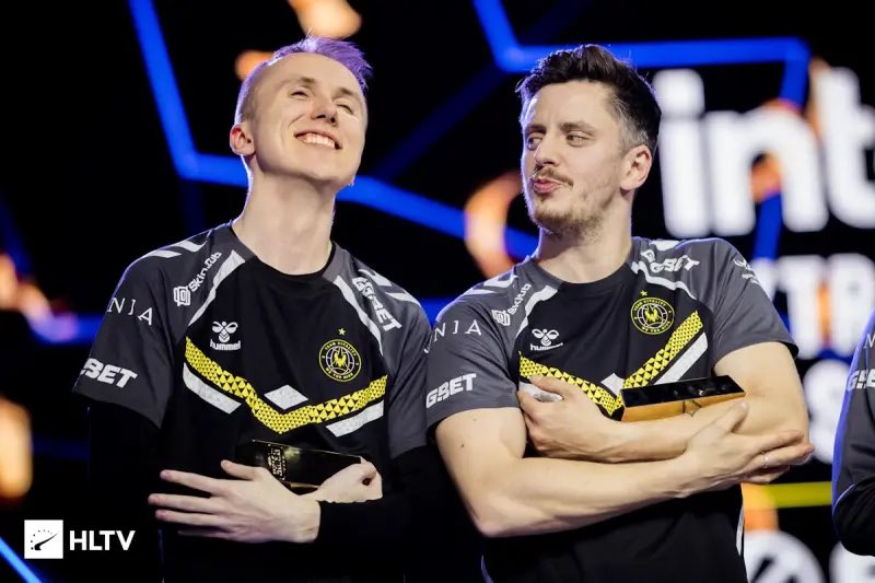 titandianjing's tweet image. History made.
@ropz is the first ever to complete three #ESL Grand Slams in CS 👑
#ESLProTour #ESLGrandSlam