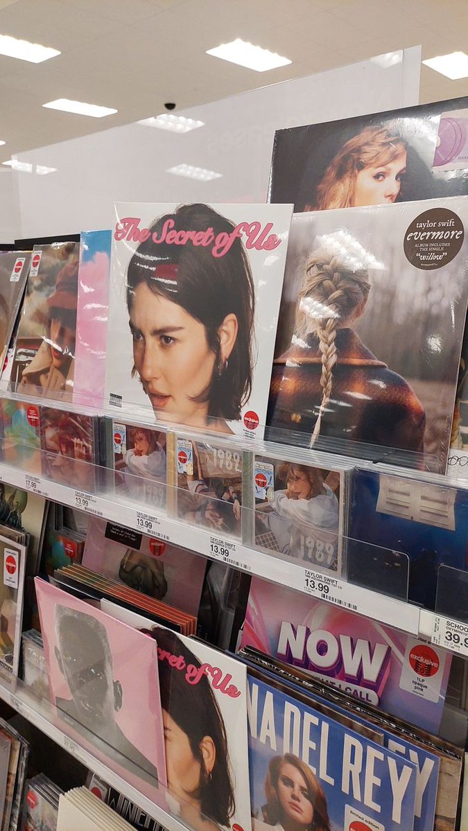 nura ℘ tweet media