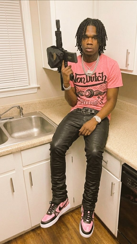 villaindabiggest tweet media