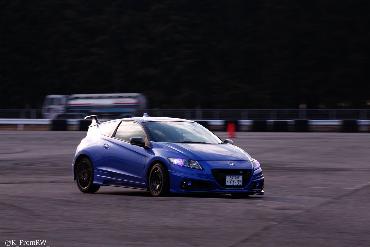 CR-Z ZF2 無限RZ 足回りの相談を友人としてておすすめされたので