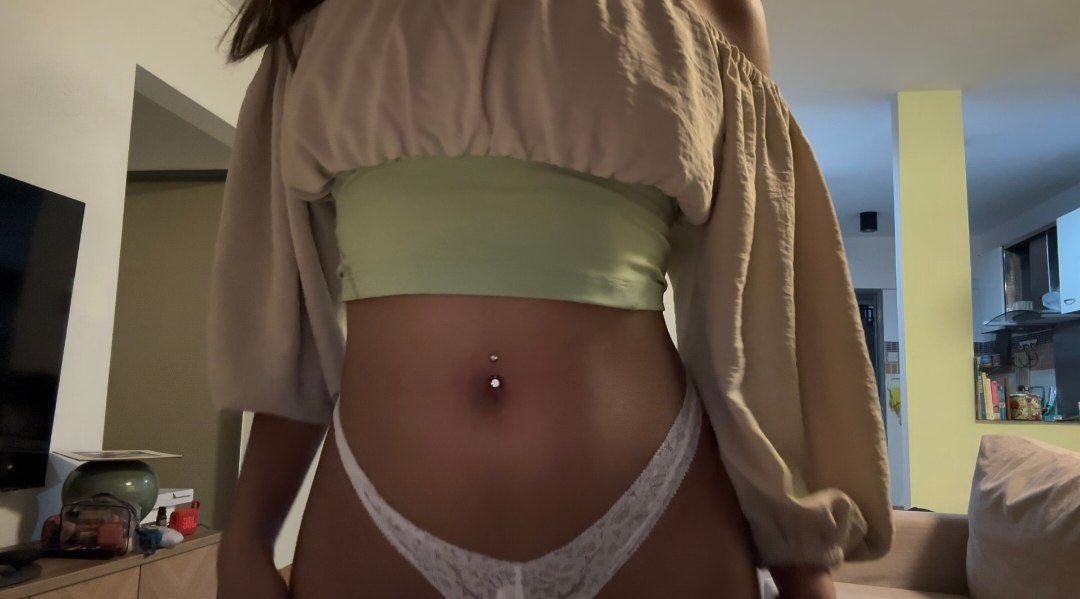 nadiabellybabe tweet media