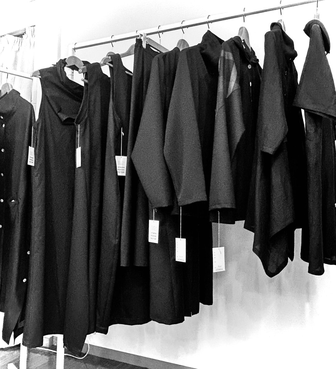 vpf1994's tweet photo. vitamin powers factory
33年目　スタートです
いい服作りたいです。
がんばります
よろしくお願いします https://t.co/sD4Mku07tL