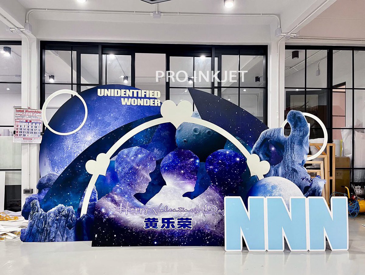 Pro printing กรอบแคนวาส สแตนดี้ ป้ายฟิวเจอร์บอร์ด tweet media