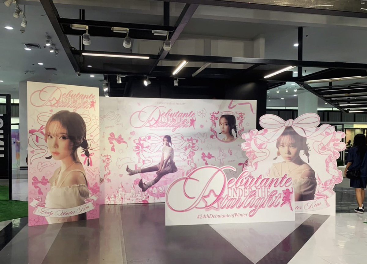 Pro printing กรอบแคนวาส สแตนดี้ ป้ายฟิวเจอร์บอร์ด tweet media