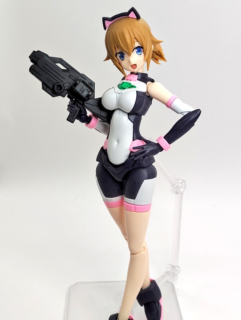 デスクルス594👓 tweet media