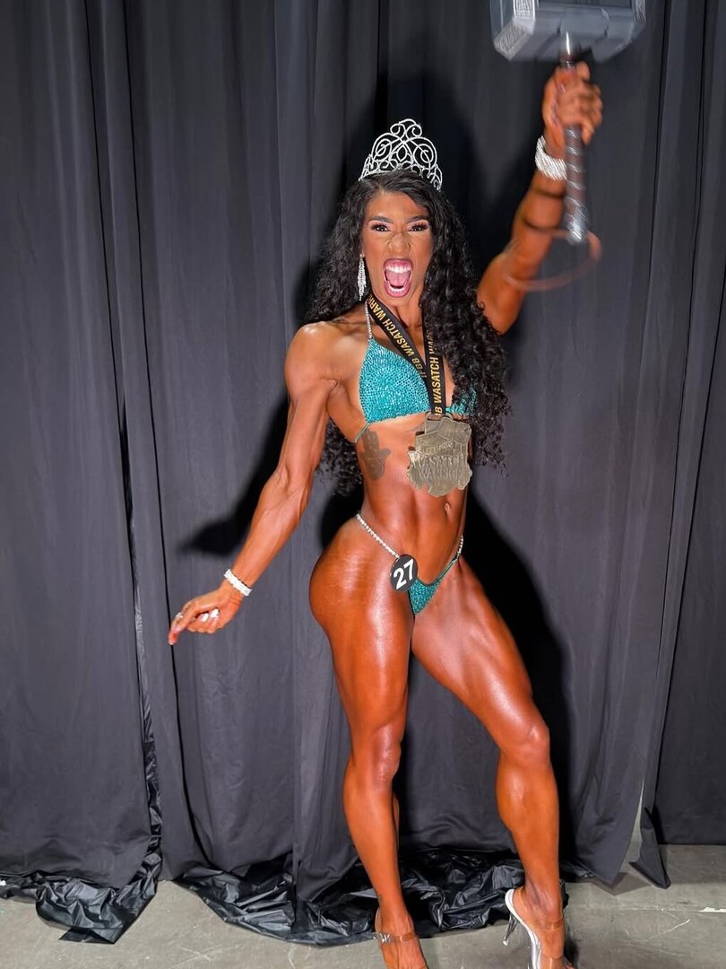 fitness_volt's tweet image. @phoebehagan_ wins 2026 @wasatchwarriorshow in bikini 💪🏻💪🏻 now Olympia bound 

#bodybuilding #fitnessvolt #muscle