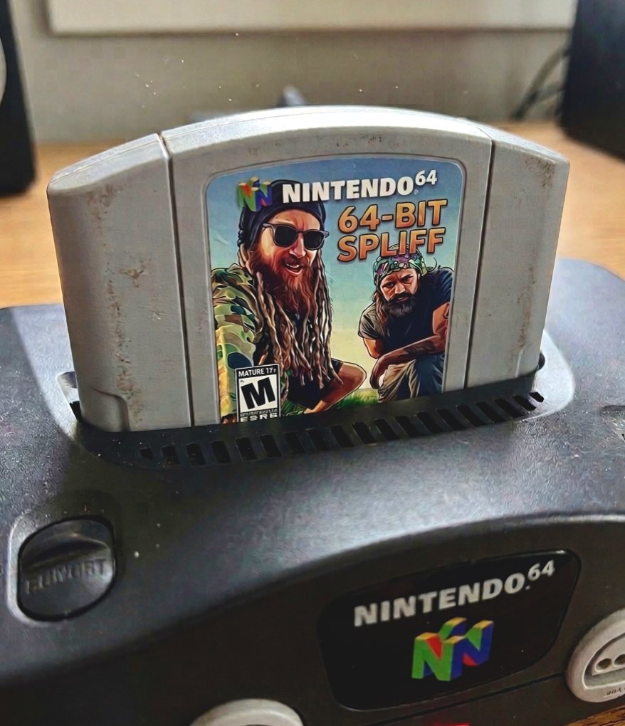 FapMad's tweet image. Happy 420! 64 BIT SPLIFF by Roni Wolfenstein x Bluntfield is out now 👾 - open.spotify.com/track/57xjMgQQ…

#newmusic #hiphop #rap #fyp