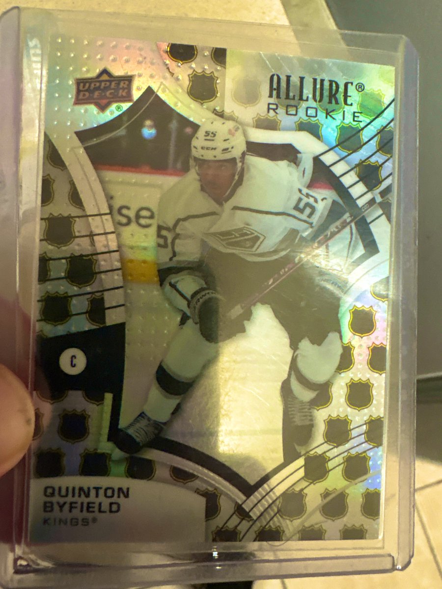 @AlienCardsHQ tweet media