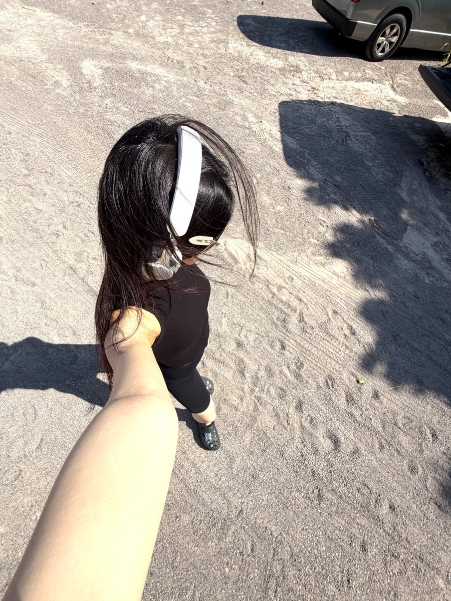 little miss sunshine, tweet media