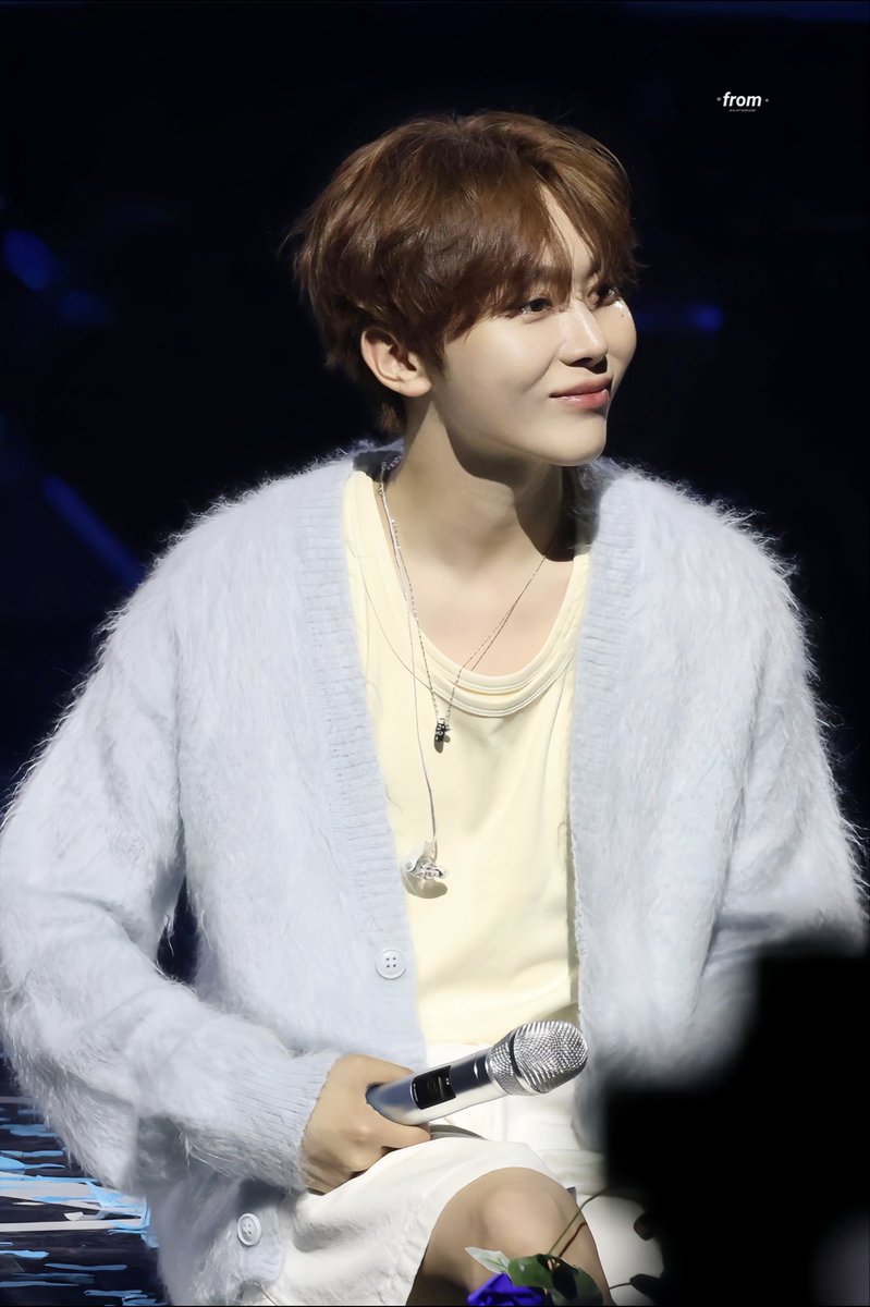 ⋆ 𝙛𝙧𝙤𝙢 ⋆ tweet media