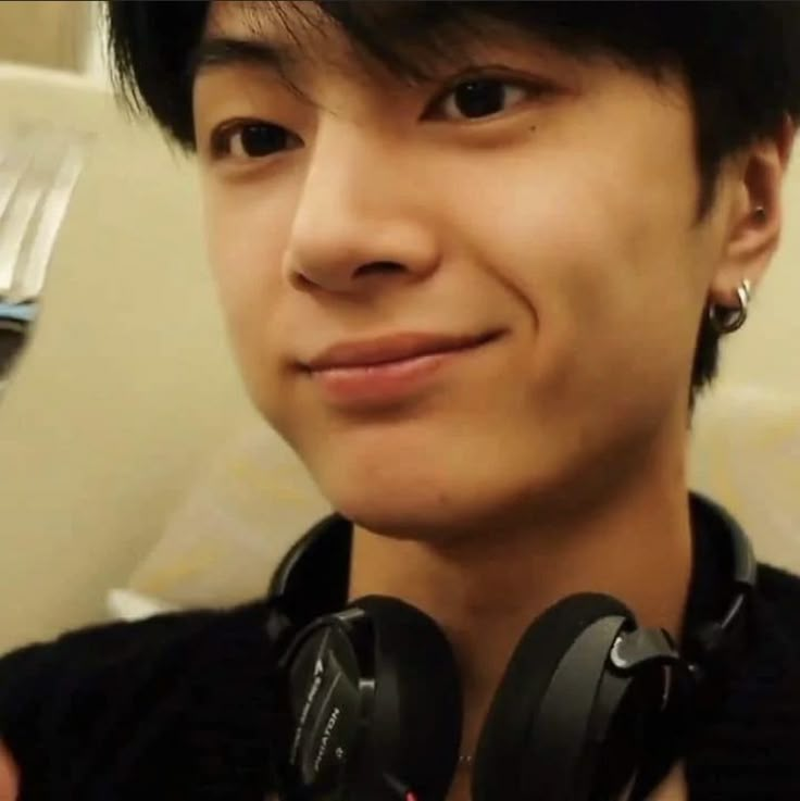 24 reasons why i love jay ˙⋆✮ ˙ ⠀⠀⠀