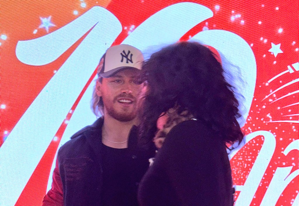 Kristhian tweet media