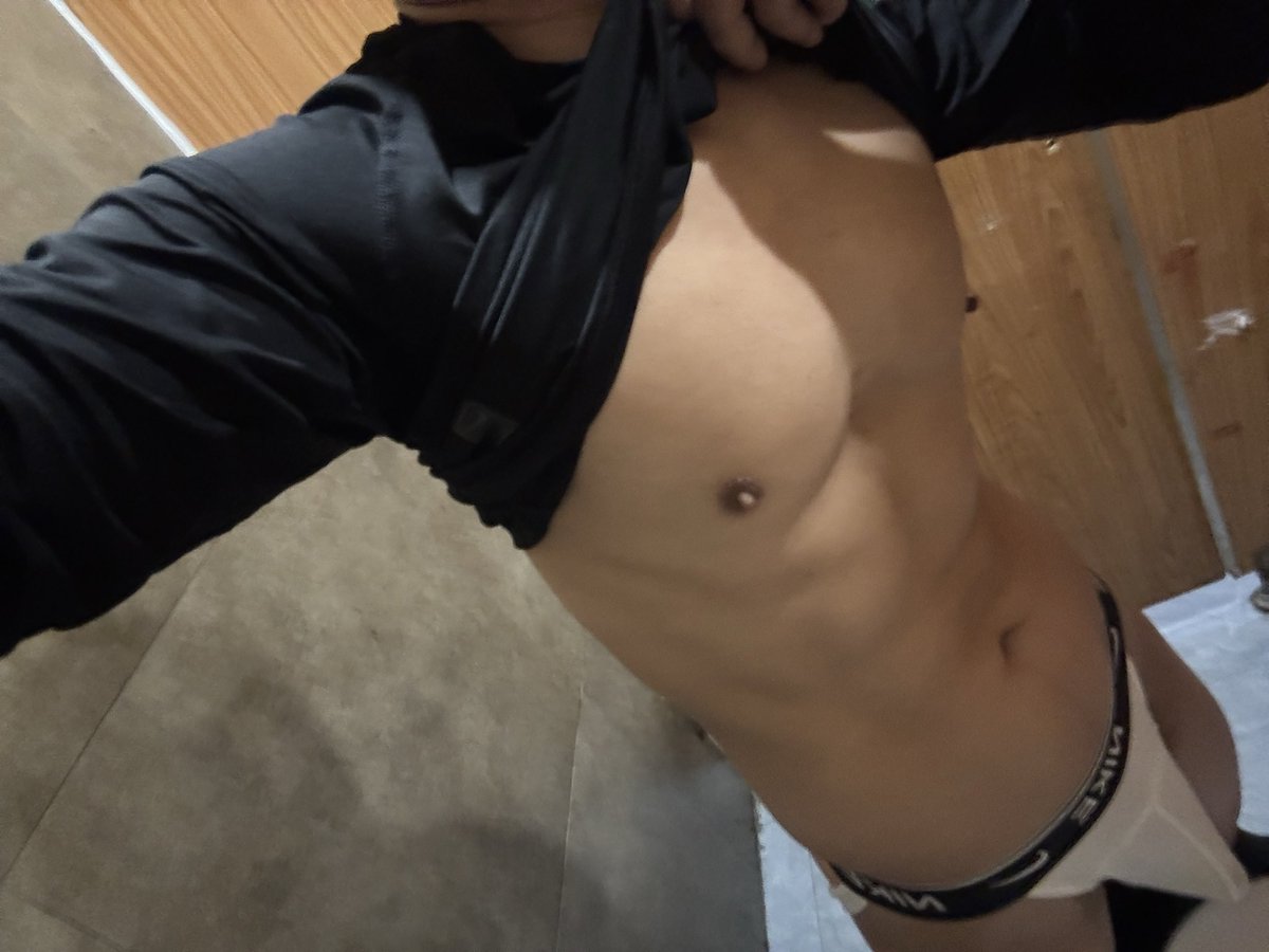 ddpeedd's tweet photo. 还是觉得公厕
最性感 https://t.co/yoioN3FMZT