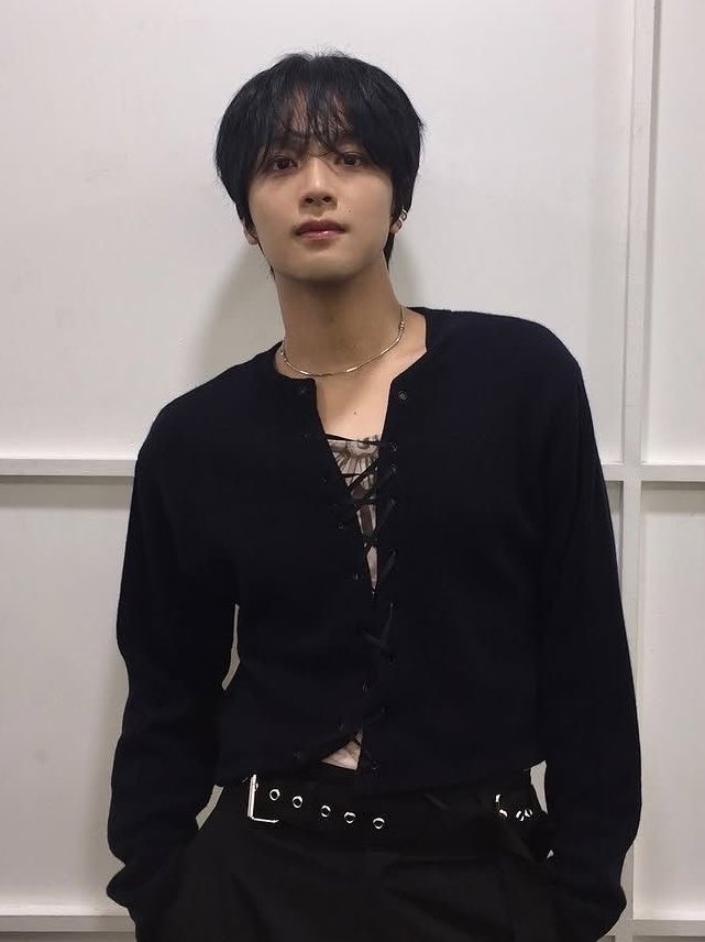 핑쿠 — vhdpqj clfemfla tweet media