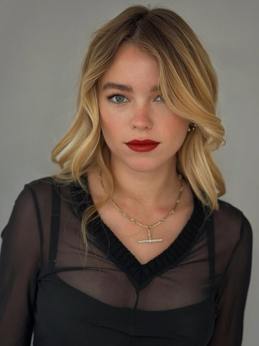 Carolina♡ 🔜 CCXP MEXICO tweet media