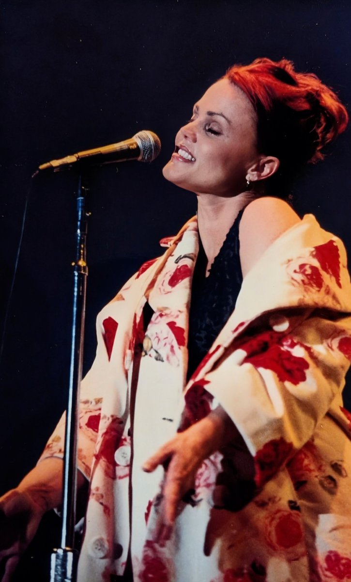 Belinda Carlisle 💙 tweet media