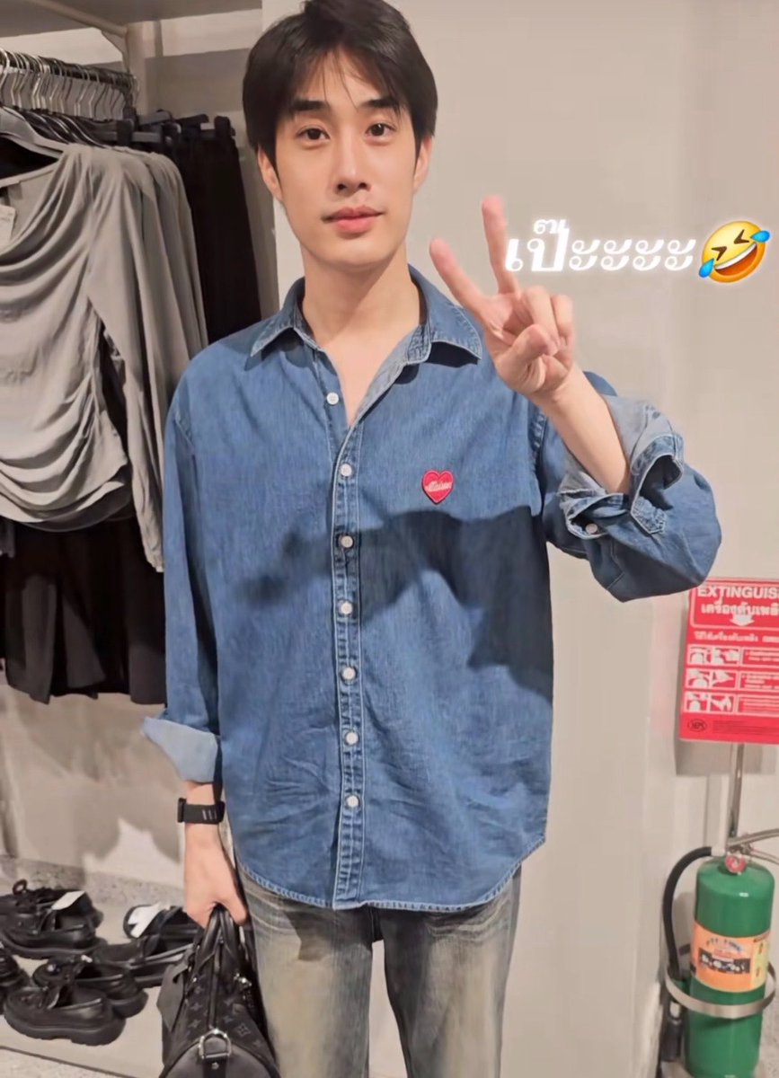 ILYSB #ลัทธิพี่วรรณ tweet media