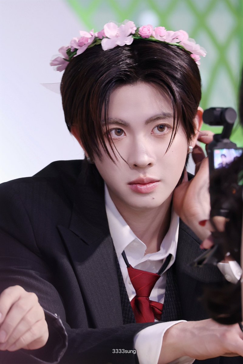 3333333333 tweet media