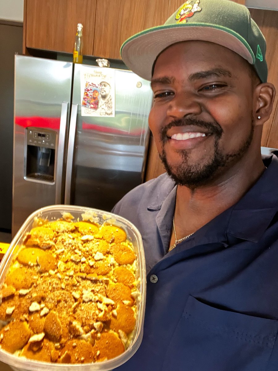 ABurgessEdu's tweet photo. Pulling up to Sunday Dinner with my signature banana pudding 🍌🔥
No box mix… all from scratch.
Not too much, just enough to leave them talking about it all week.
#FromScratch #SundayDinner #ChefMode https://t.co/gFQI85499K
