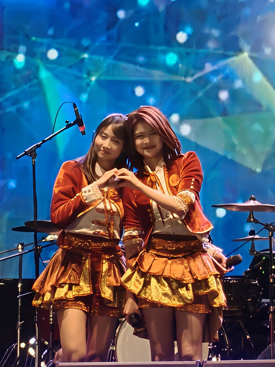nempel terusss nihh🤭 <a href="/A_MutheJKT48/">Mutiara Azzahra</a> <a href="/A_ChristyJKT48/">Angelina Christy</a>