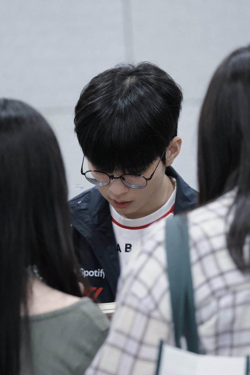 cameralice28's tweet image. 26.04.17

#Bliss #블리스 #김소명 #T1