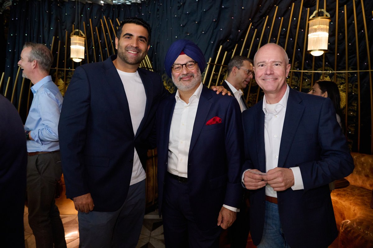 Multipolitan tweet media