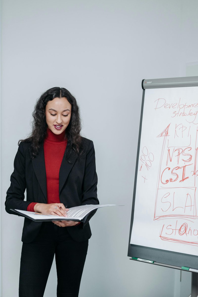 MCGPlus's tweet image. Increase dealership conversions with BDC email templates that improve response rates, follow-ups, and lead nurturing.
Read more: mscareergirl.com/car-dealership…
#AutoSales #BDC #EmailMarketing #LeadGeneration