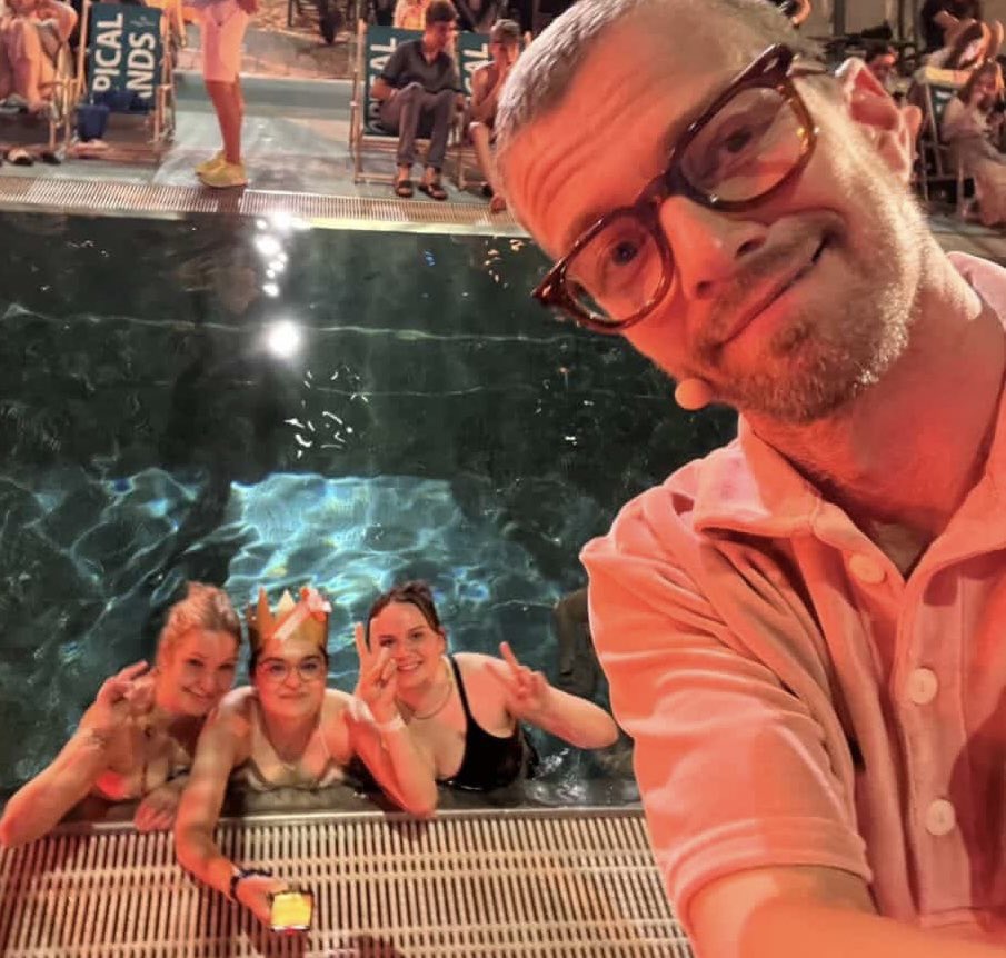 𝕒𝕟𝕚𝕜𝕒 tweet media