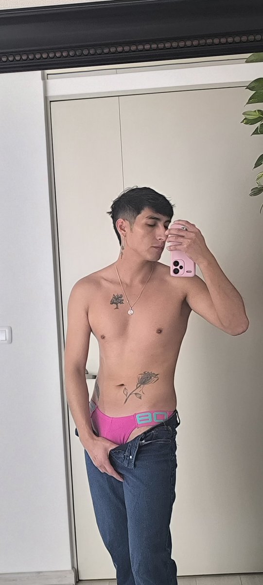 Desime_Rey's tweet photo. #sey #gay #caliente https://t.co/UiNFonhcKX