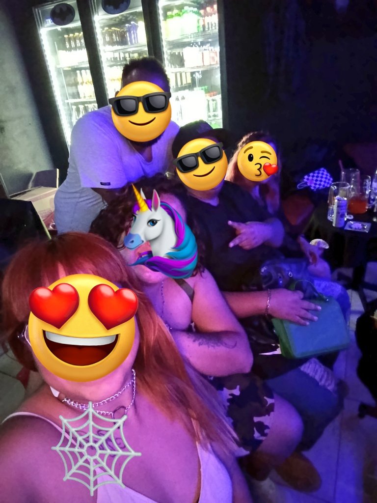 Rich&Moon tweet media