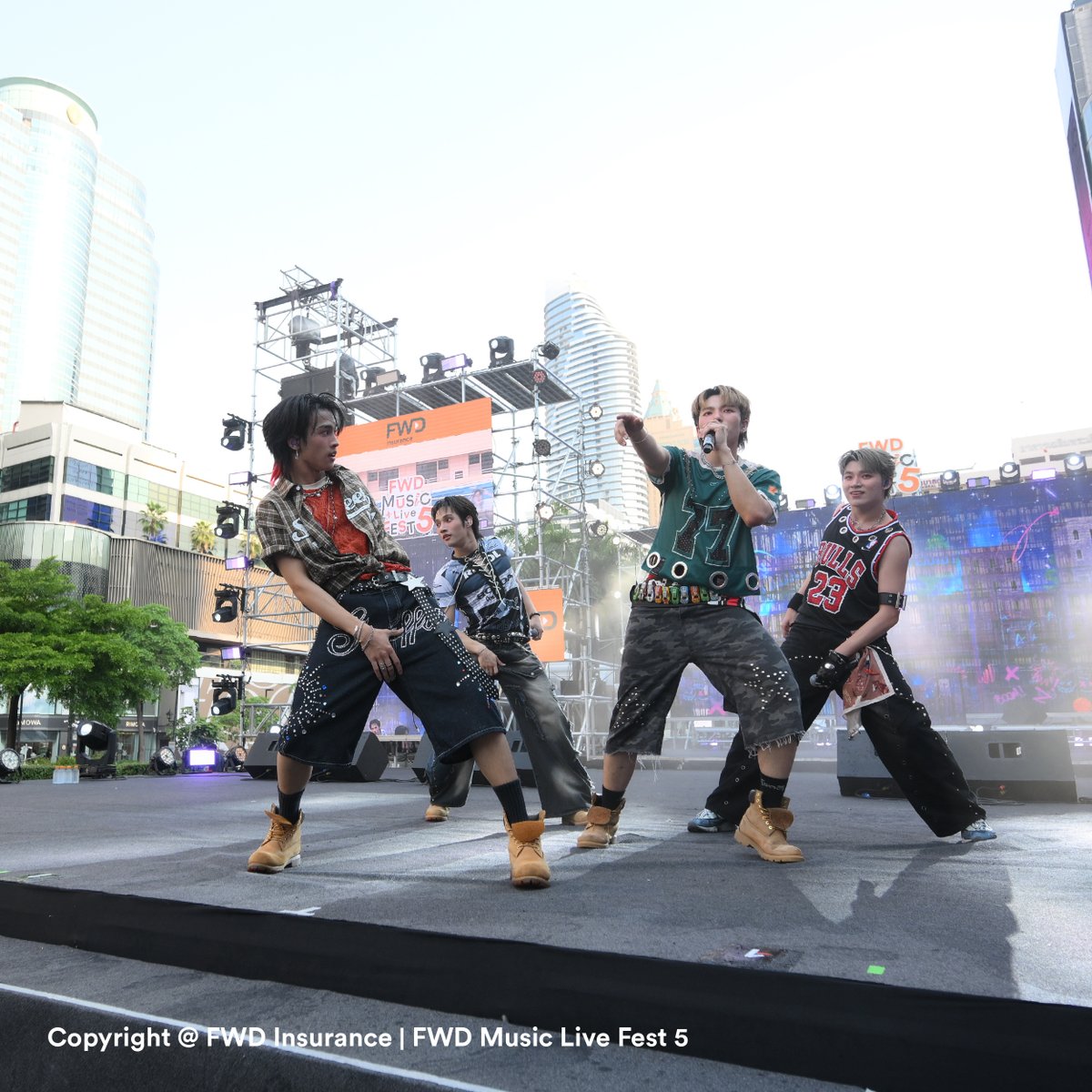 FWD Thailand tweet media