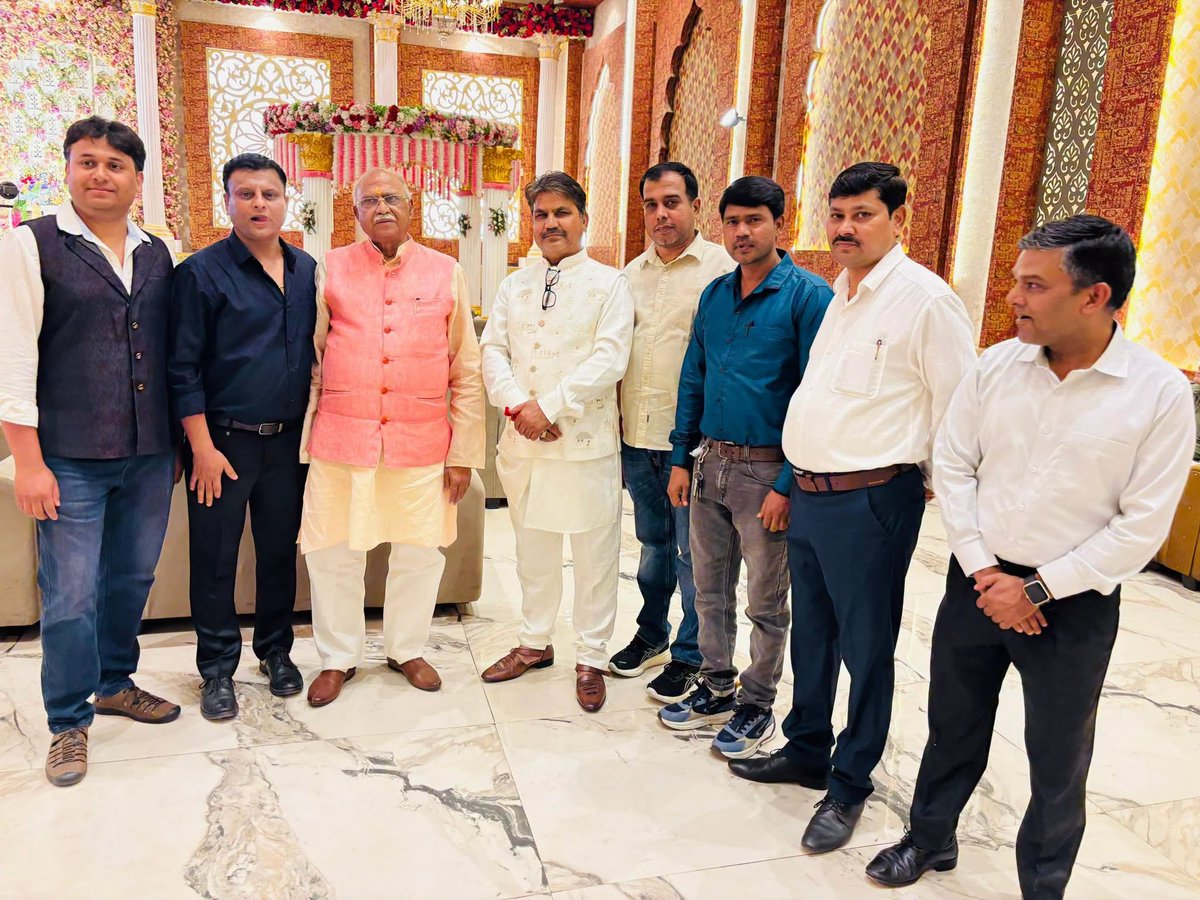 AmitAgarwalBJP's tweet image. विगत रात्रि विभिन्न #विवाह_समारोह में सम्मिलित होकर वर वधु को #शुभकामनाएं एवं बधाई दी एवं उनके उज्ज्वल भविष्य की कामना की।
#Congratulations