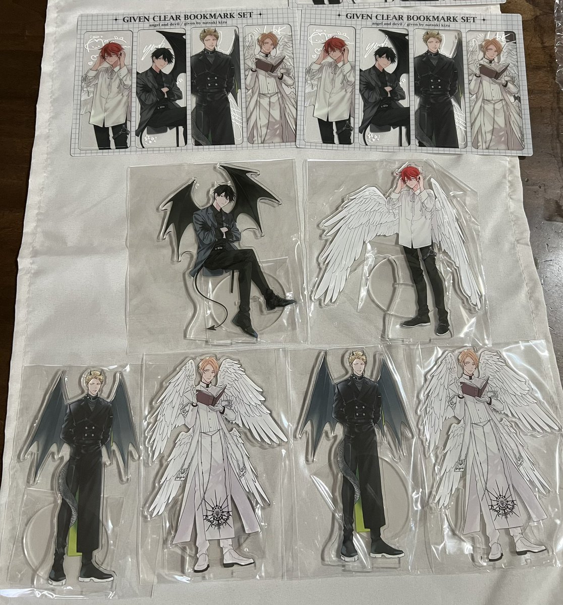 届きました〜😆
怖くて袋から出せない〜💦
眼福四人組いいねー✨✨✨✨