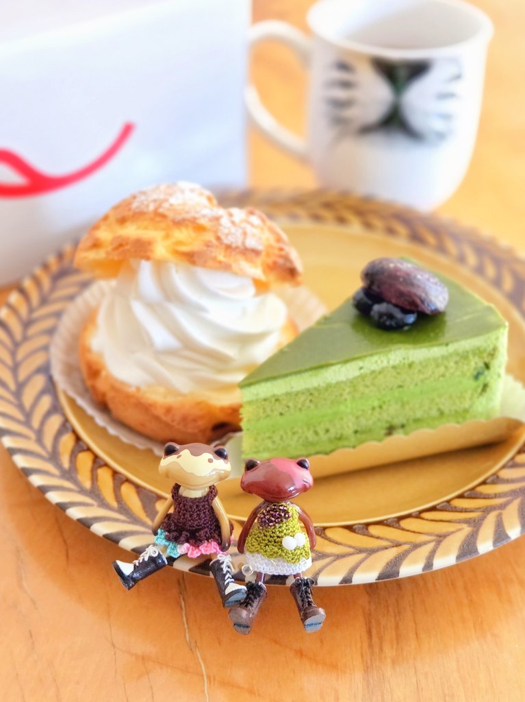 まおすけ tweet media